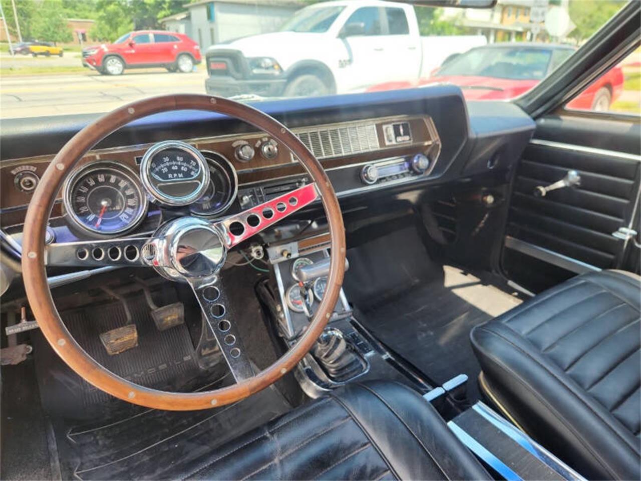 Oldsmobile-442-w-30-1967-White-Black-7