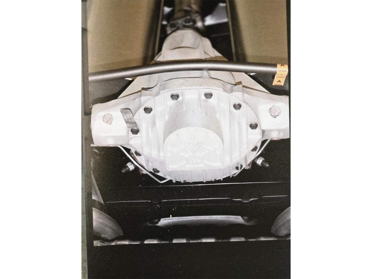 Oldsmobile-442-w-30-1970-BLACK-WHITE-STRIPES-PEARL-LIGHT-23