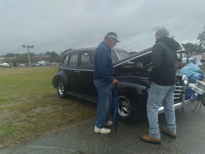 Oldsmobile-60-1940-Black-PearlGold-Dus-1