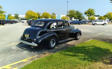 Oldsmobile-60-1940-Black-PearlGold-Dus-2