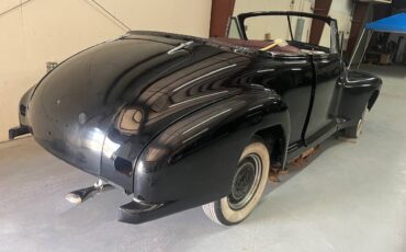Oldsmobile-66-1941-black-10