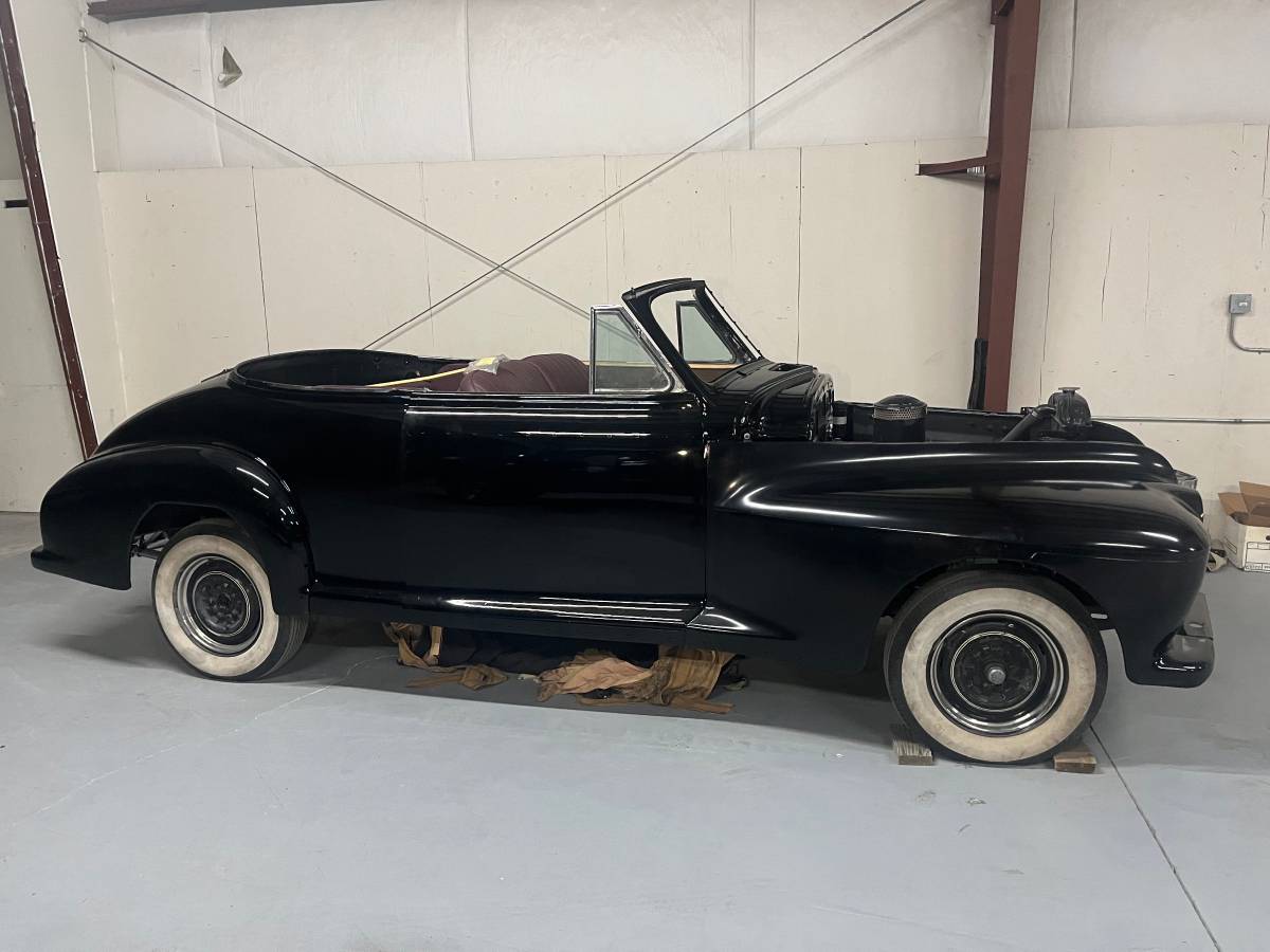 Oldsmobile-66-1941-black-8