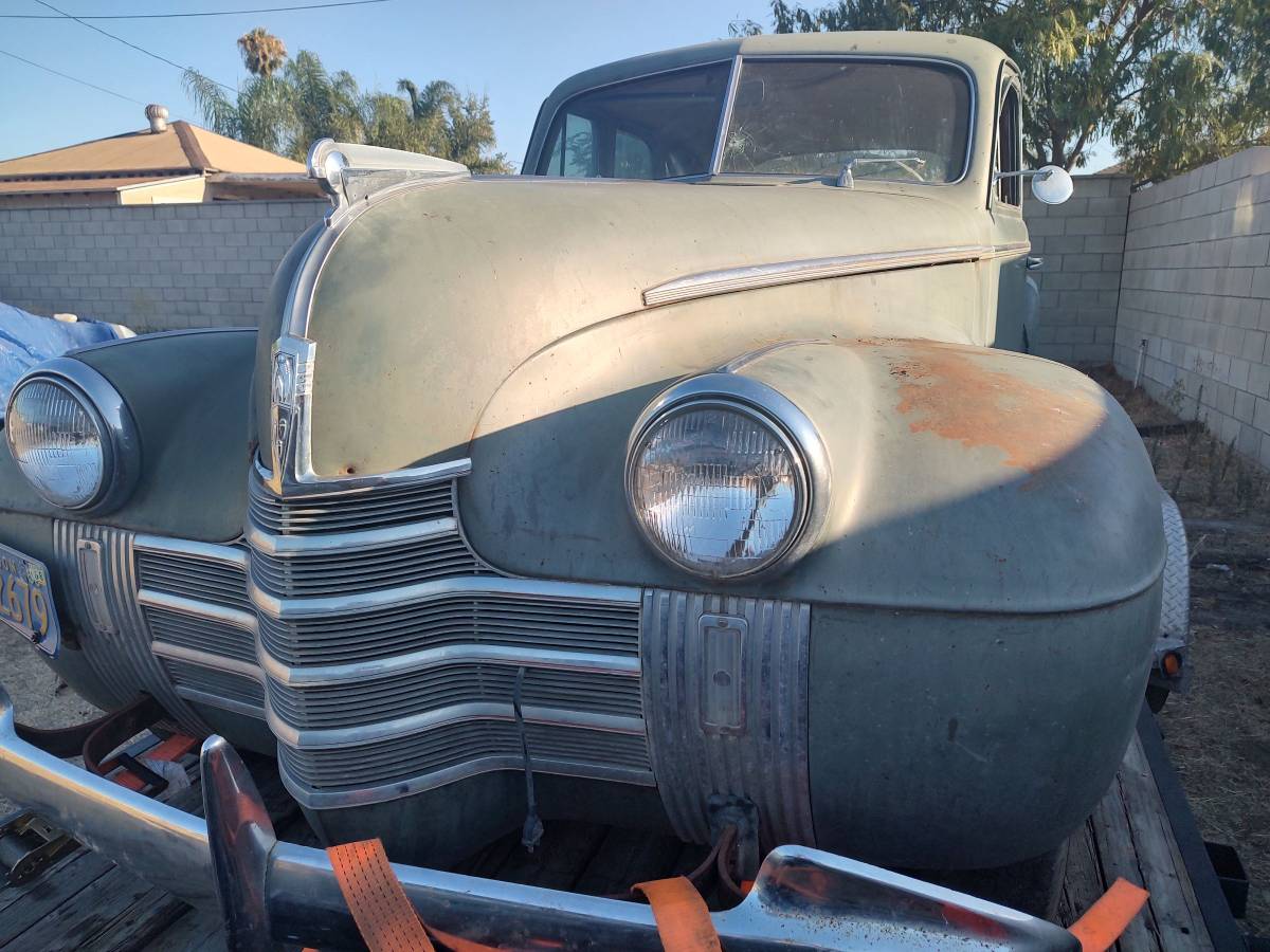 Oldsmobile-70-1940-green-4