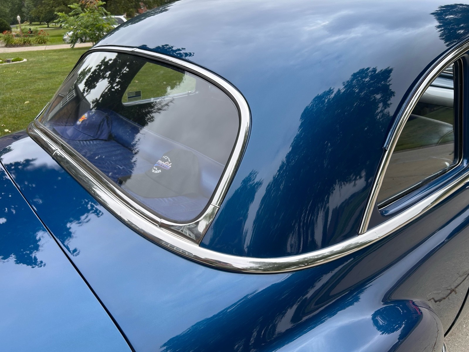 Oldsmobile-76-1949-10