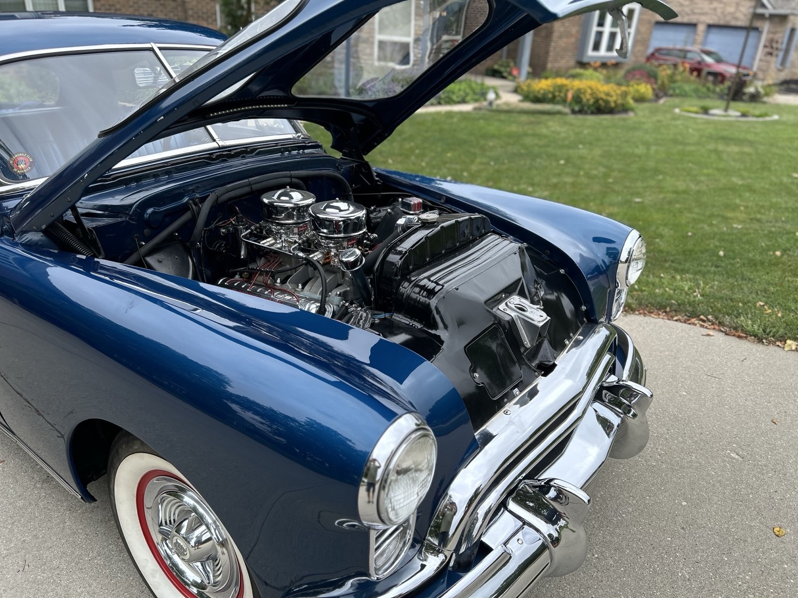 Oldsmobile-76-1949-12