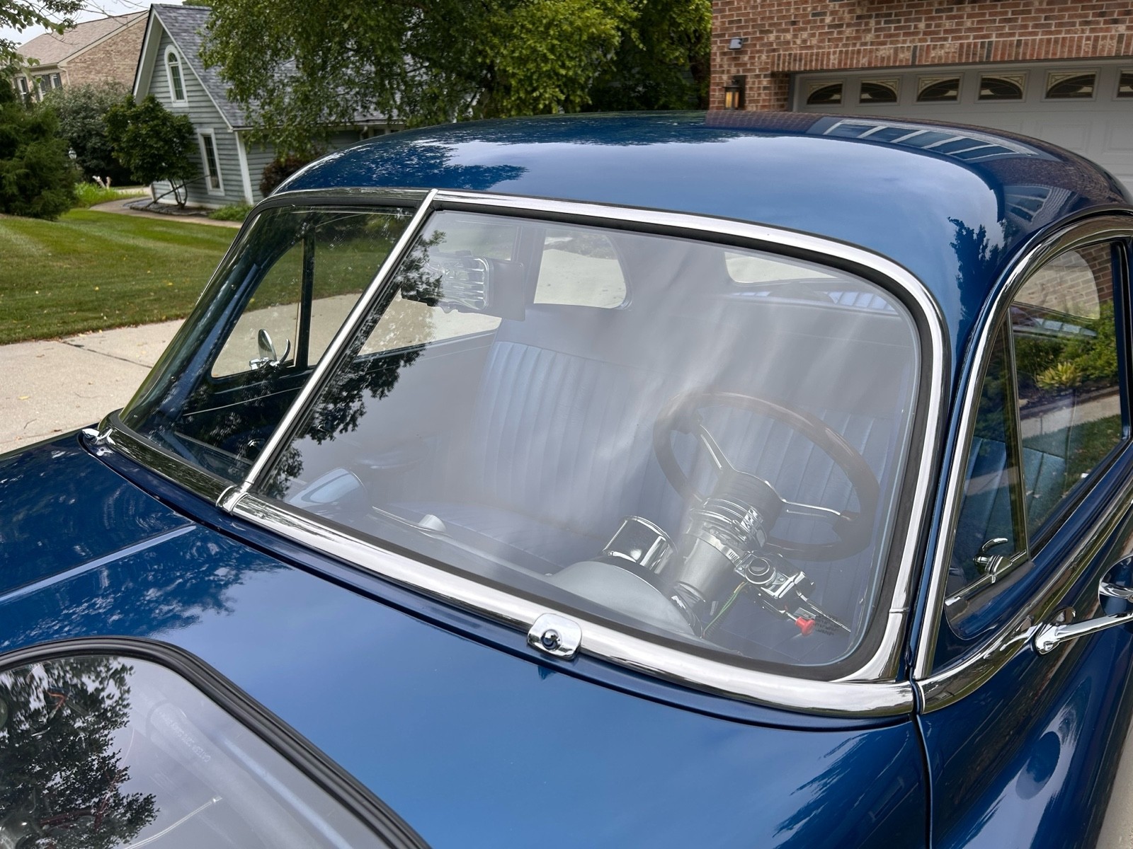 Oldsmobile-76-1949-14