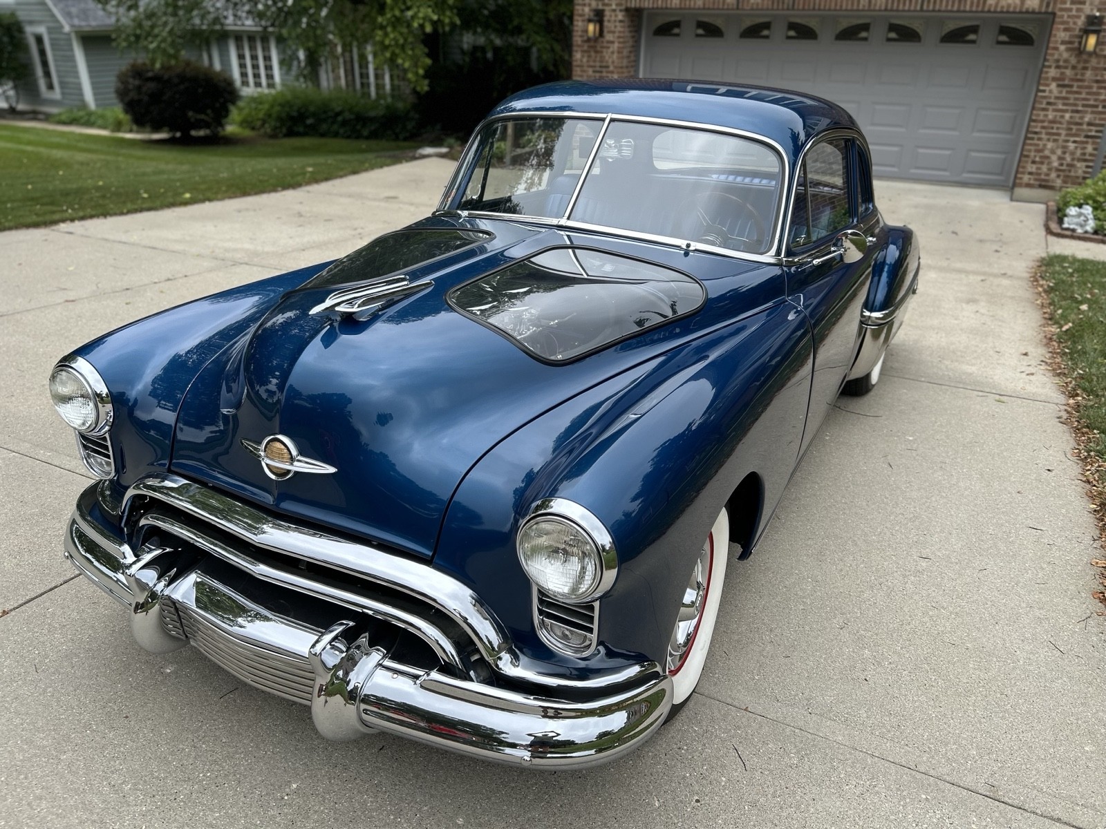 Oldsmobile-76-1949-15
