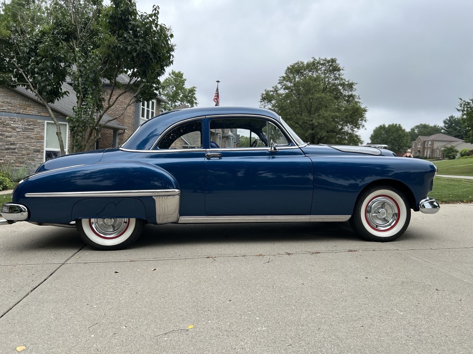 Oldsmobile-76-1949-2