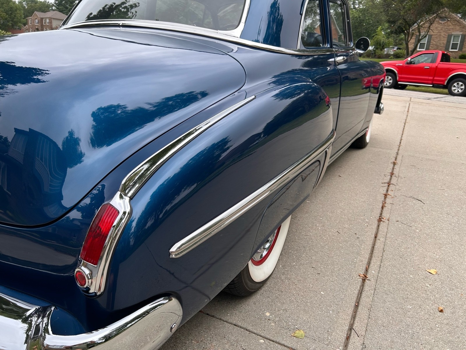 Oldsmobile-76-1949-23