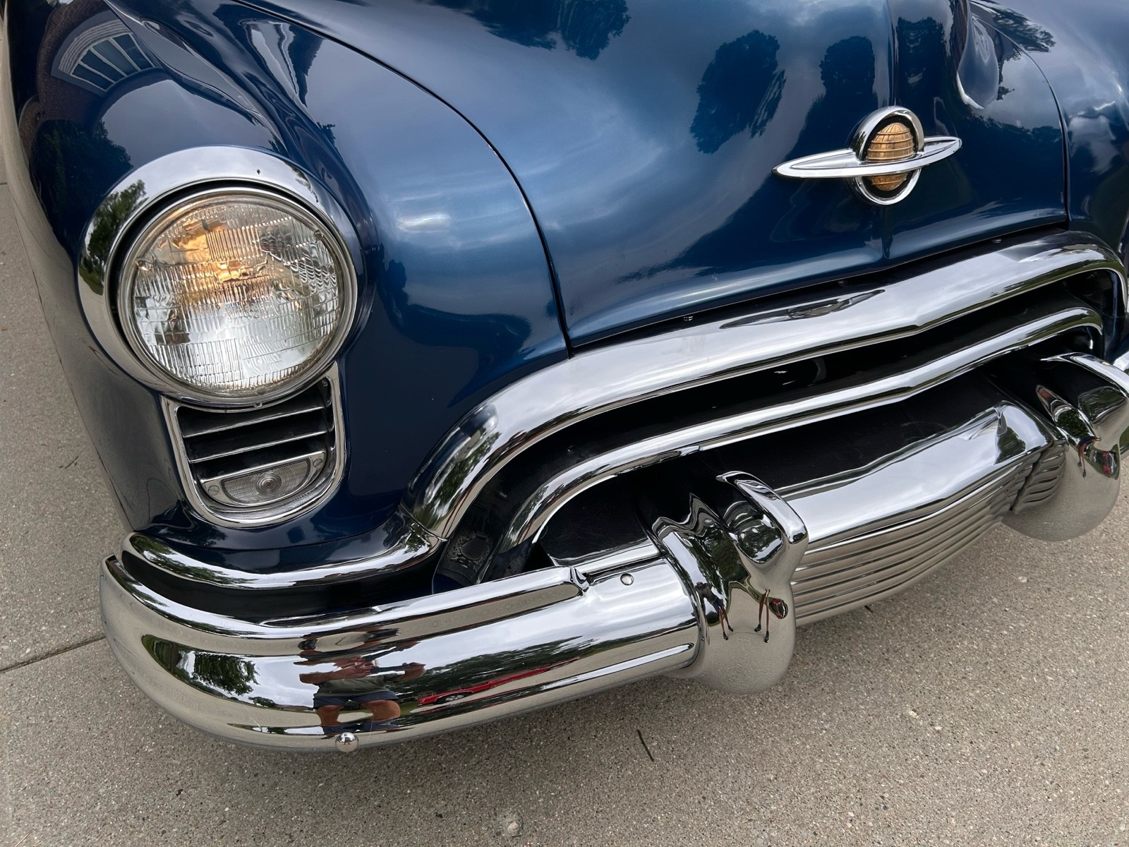 Oldsmobile-76-1949-5