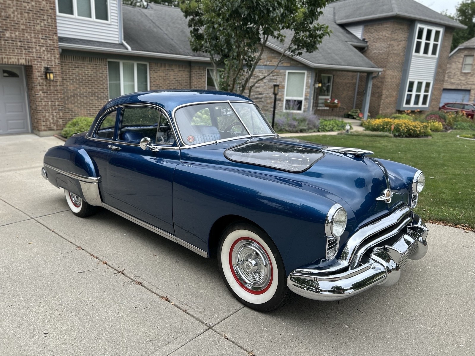 Oldsmobile-76-1949