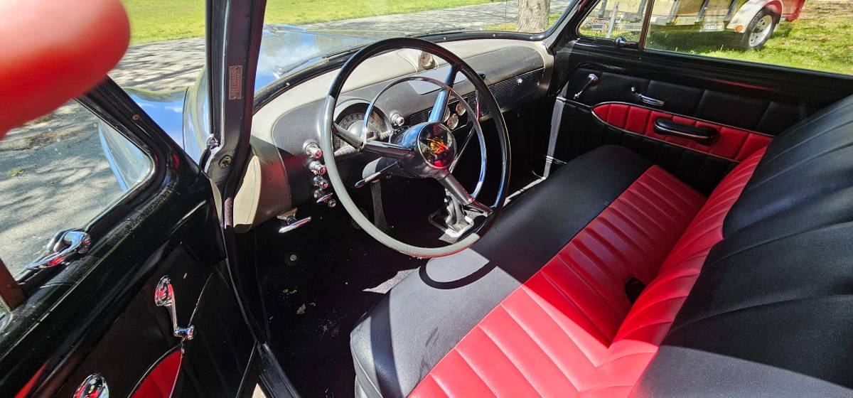 Oldsmobile-88-1949-5