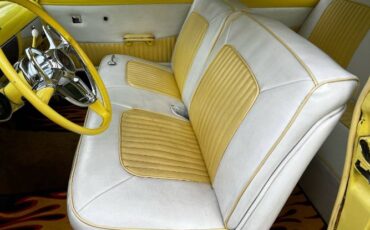 Oldsmobile-88-1949-Custom-Yellow-14