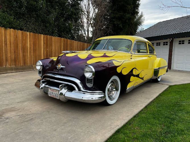 Oldsmobile-88-1949-Custom-Yellow-18