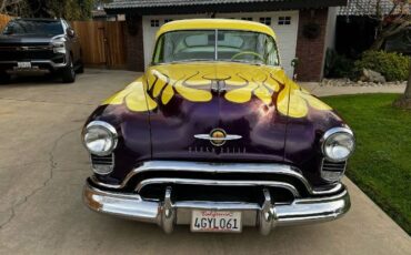 Oldsmobile-88-1949-Custom-Yellow-2