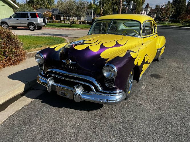 Oldsmobile-88-1949-Custom-Yellow-5