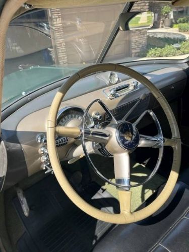 Oldsmobile-88-1949-Green-11