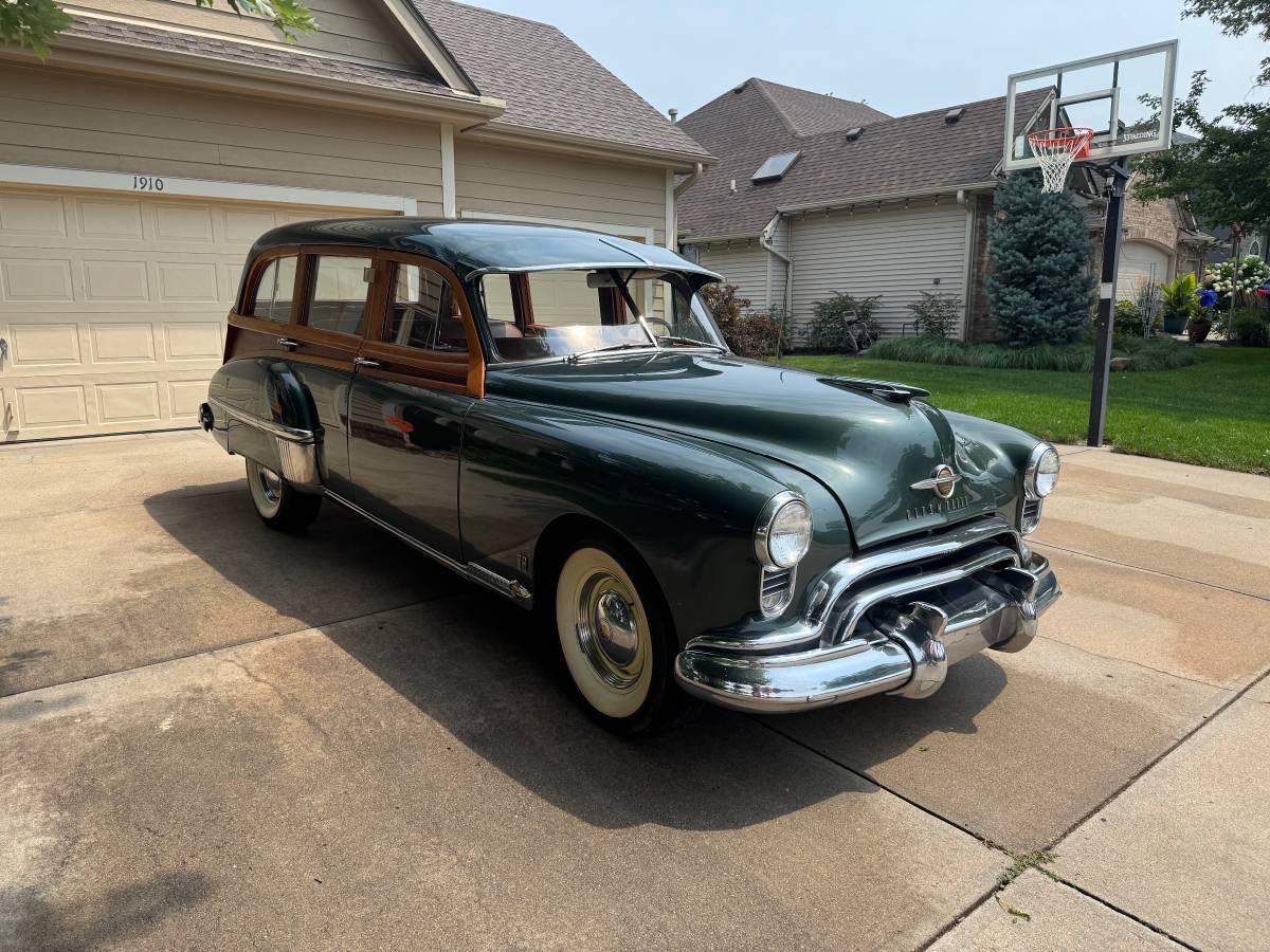 Oldsmobile-88-1949-green-1