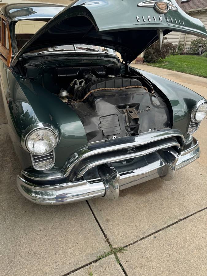 Oldsmobile-88-1949-green-21