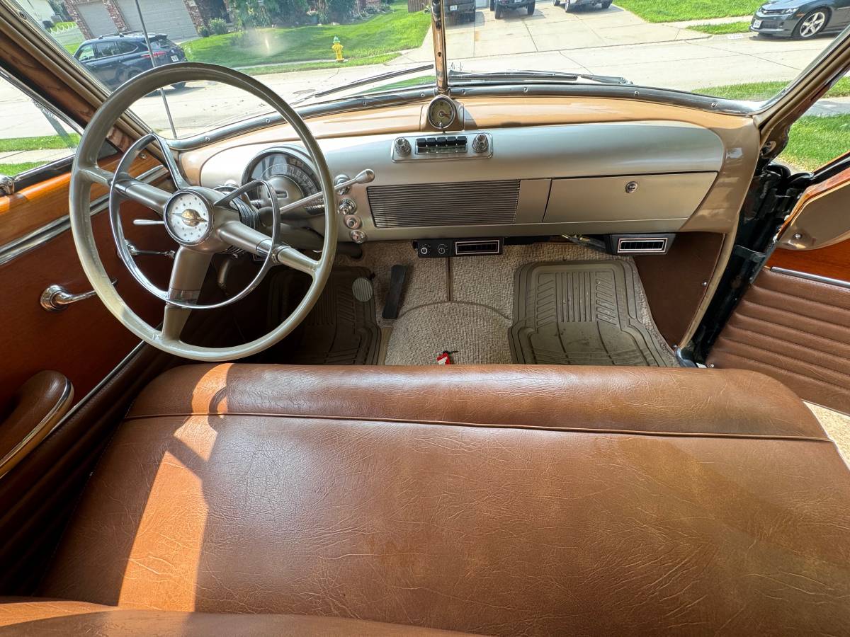 Oldsmobile-88-1949-green-23
