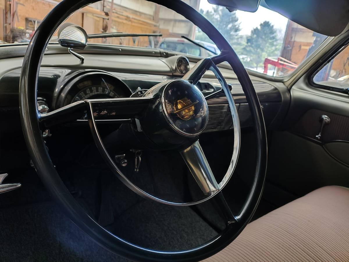 Oldsmobile-88-1950-11