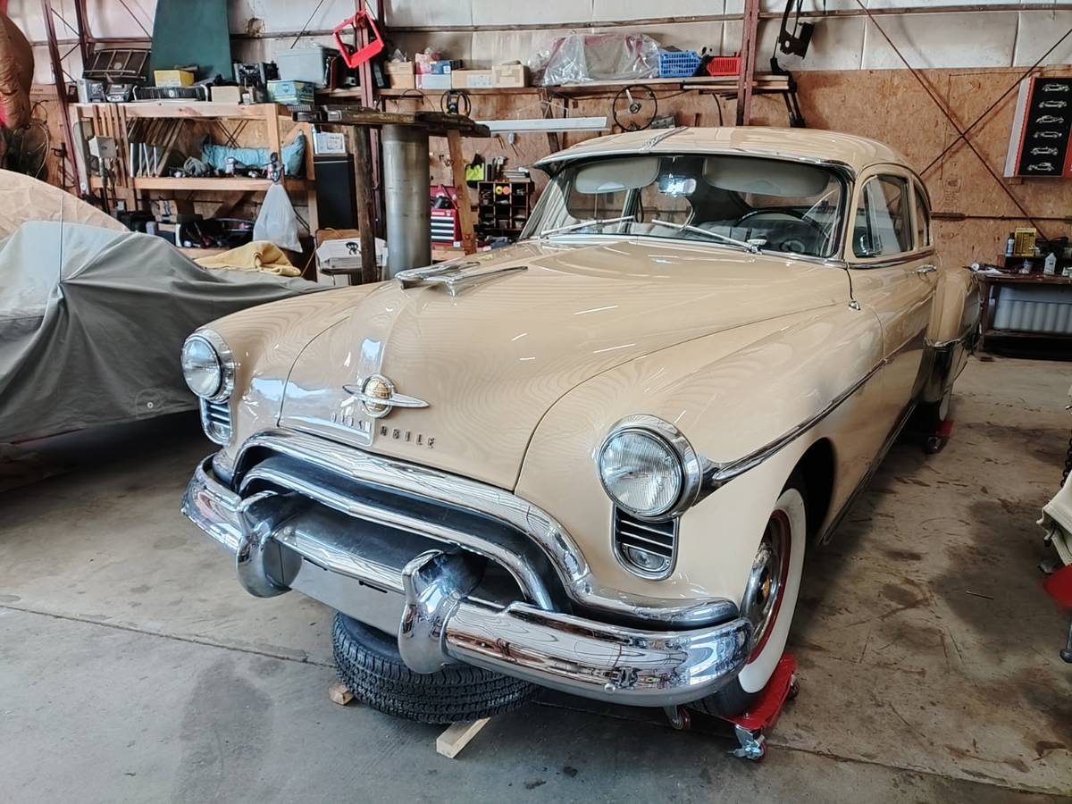Oldsmobile-88-1950