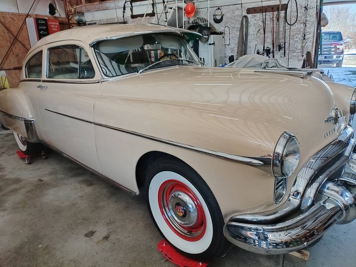 Oldsmobile-88-1950-8