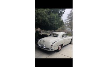 Oldsmobile-88-1950-Beige-3