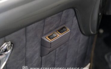 Oldsmobile-88-1950-Dark-Blue-White-17