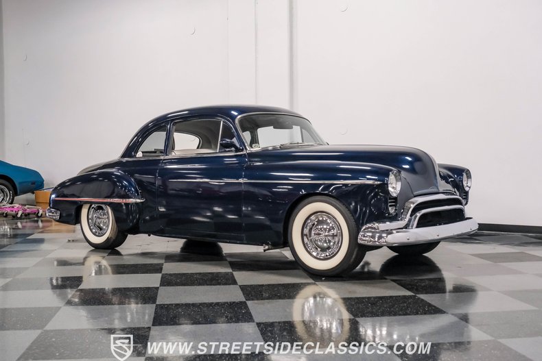 Oldsmobile-88-1950-Dark-Blue-White-24