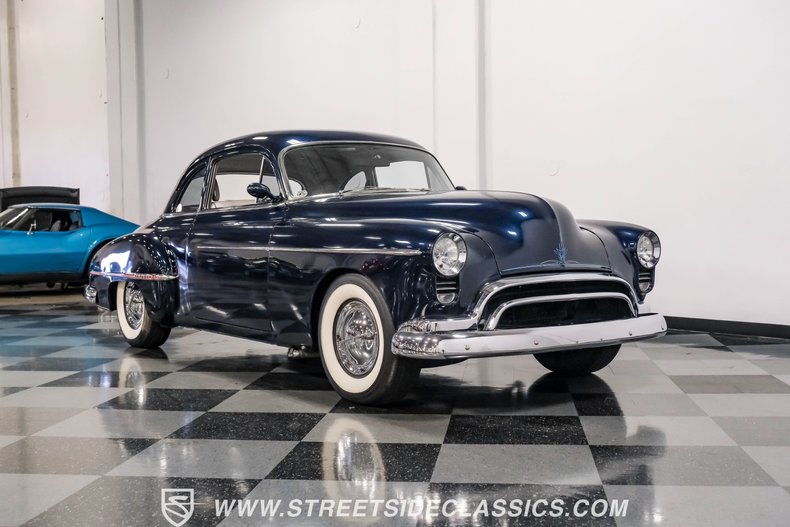Oldsmobile-88-1950-Dark-Blue-White-25