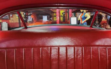 Oldsmobile-88-1950-black-10