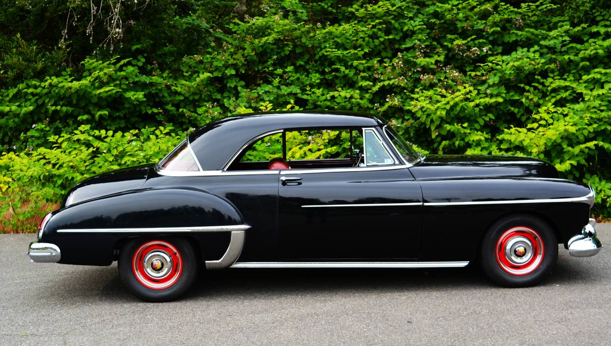 Oldsmobile-88-1950-black-2