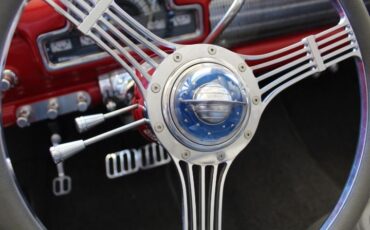 Oldsmobile-88-1951-red-gray-18