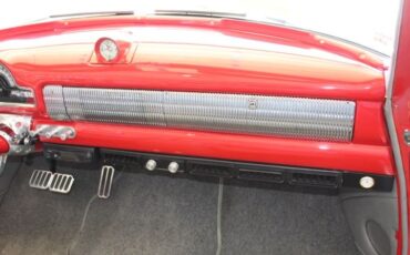 Oldsmobile-88-1951-red-gray-29