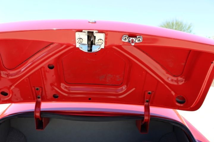 Oldsmobile-88-1951-red-gray-42