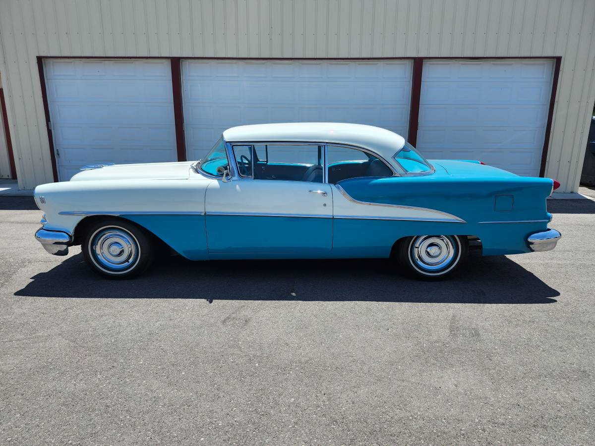 Oldsmobile-88-1955-custom-4