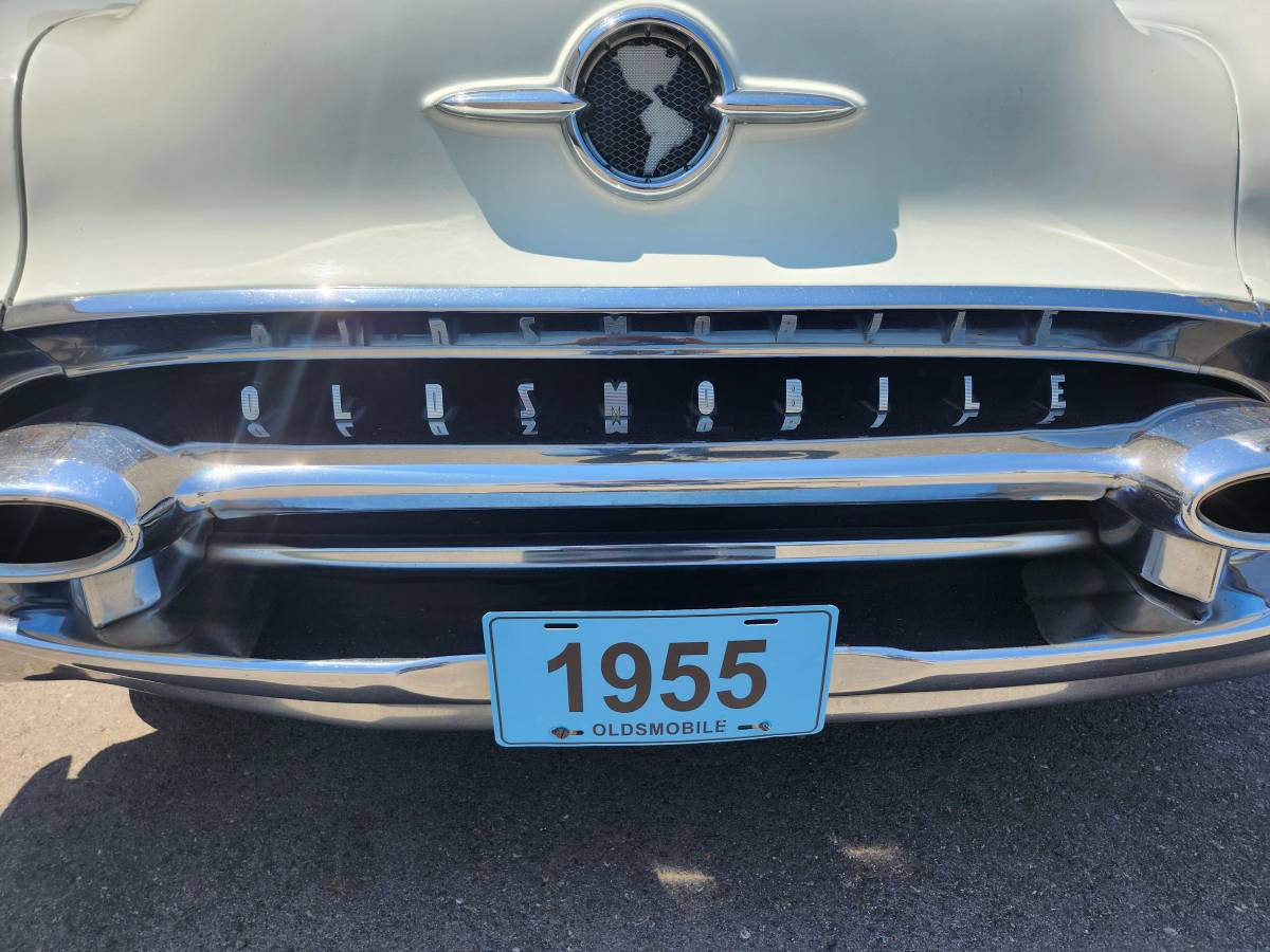 Oldsmobile-88-1955-custom-5