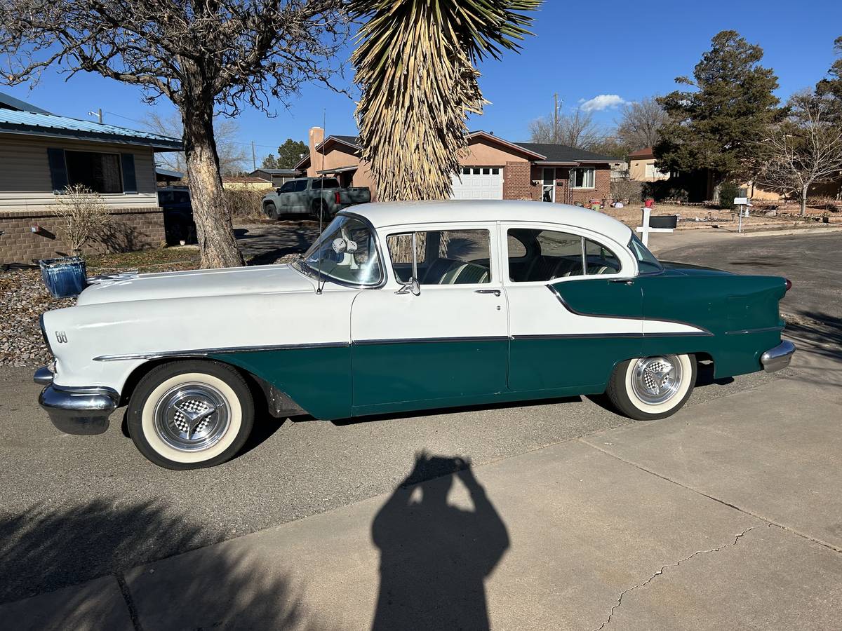 Oldsmobile-88-1955-green-3