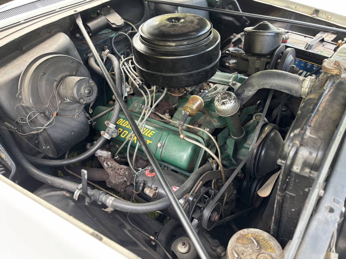 Oldsmobile-88-1955-yellow-4
