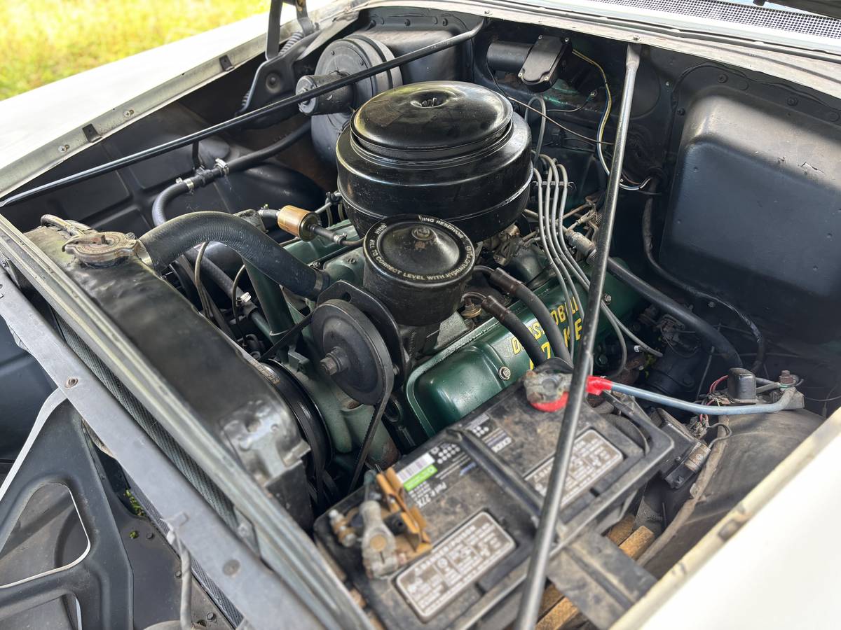 Oldsmobile-88-1955-yellow-5