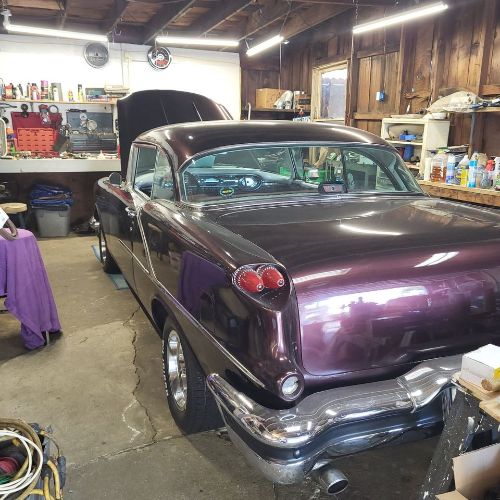 Oldsmobile-88-1956-Burgundy-Burgundy-3