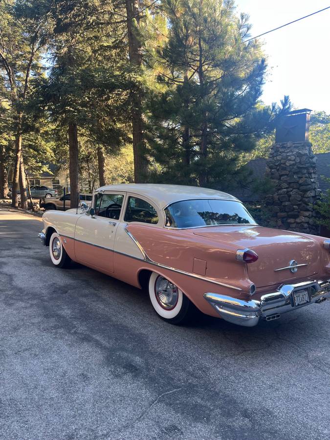 Oldsmobile-88-1956-white-1