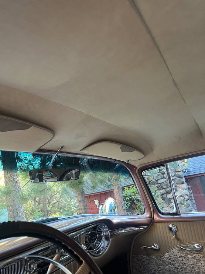 Oldsmobile-88-1956-white-15