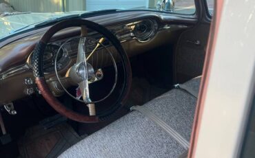 Oldsmobile-88-1956-white-19