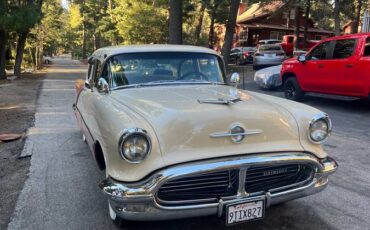 Oldsmobile-88-1956-white-3