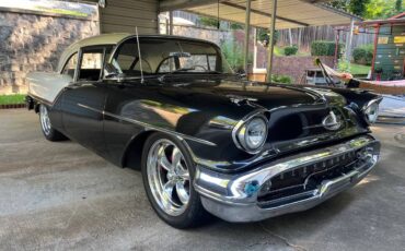 Oldsmobile-88-1957-1