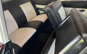 Oldsmobile-88-1957-13