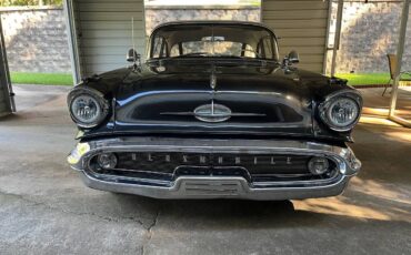 Oldsmobile-88-1957-21