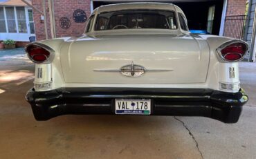 Oldsmobile-88-1957-4